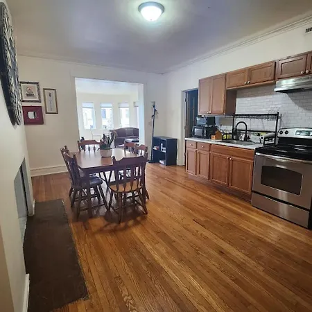 Apartment Charming Lakefront Stunning View North Chicago
