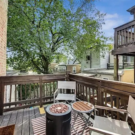 Apartment Cozy Coach House With Private Deck *