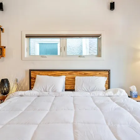 Holiday home Single Family With 3 Bedrooms Attic With 2 Beds