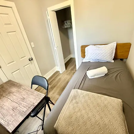 Homestay Beautiful Near Downtwon - Free Parking!