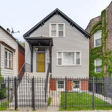 9 Mi To Downtown! Pet-Friendly Near Uni Of Chicago Apartment *