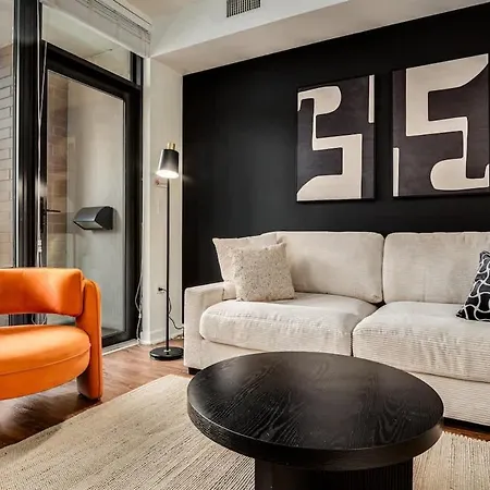 Boulevard Walk Everywhere 5 Mins To Magnificent Mile River North 01 * Chicago