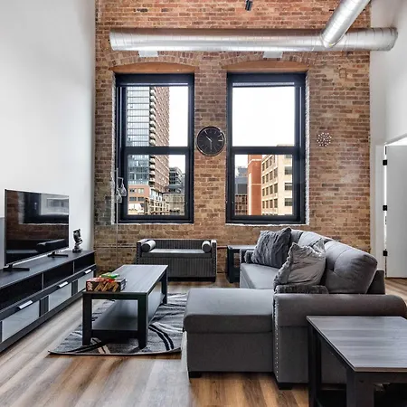 River North Rooftop With In And Out Parking 6 Apartment *