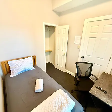 Homestay Place To - Close To Downtown! - Free Parking!