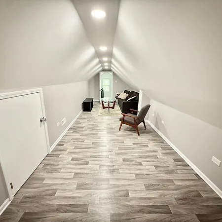 Homestay Place To - Close To Downtown! - Free Parking! Chicago