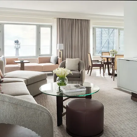 Four Seasons 5*
