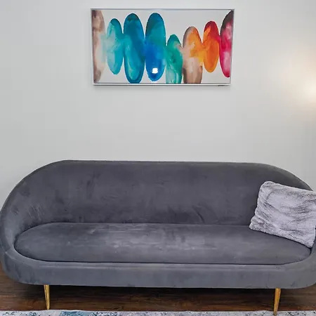 Apartment Sleek And Spacious 420 Friendly 3br Retreat Near Mccormick Place, Museum Campus And Soldier Field *