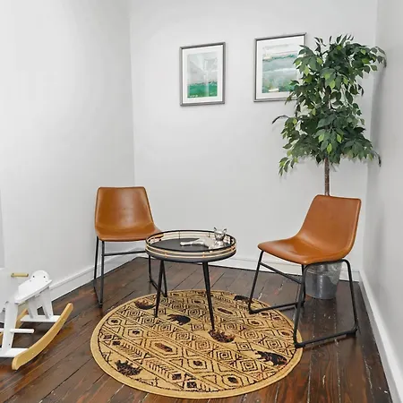 Apartment Huge 4br With Pool Table Downtown Retreat Good For Groups Sleeps 10 Near Mccormick Place And Field Museum *