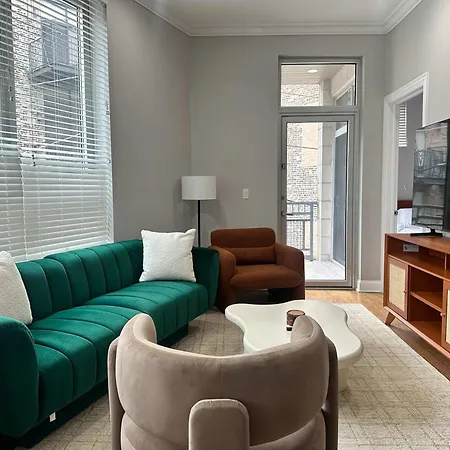 Apartment 1 Garage Parking Pool Table Up To 1gb Wifi Speed Chicago
