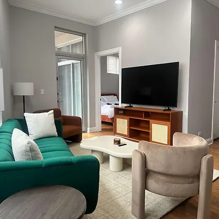 1 Garage Parking Pool Table Up To 1gb Wifi Speed Apartment *