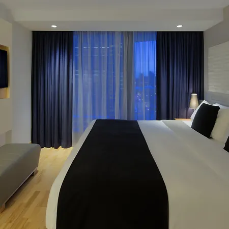Radisson Blu Aqua Hotel, 4* Chicago
