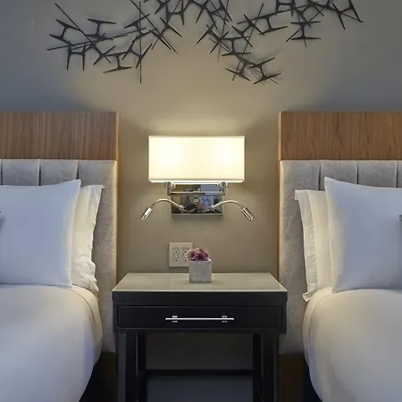 Loews 4* Chicago