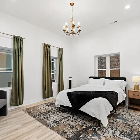 Chic Loft Near United Center, Uic/imd & Downtown * Chicago