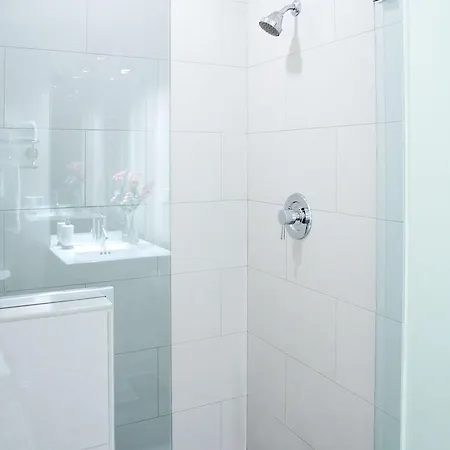 Hotel The