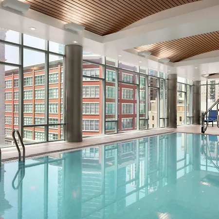 Hilton Garden Downtown South Loop 3*