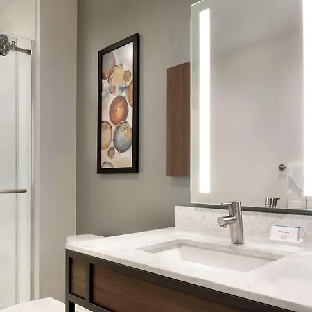 Hilton Garden Downtown South Loop 3*