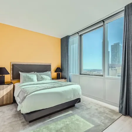 Sentral Michigan Avenue 3*