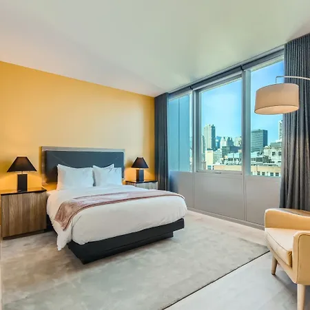 Sentral Michigan Avenue Hotel