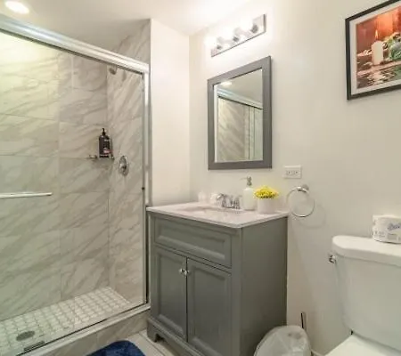 Stylish Friendly 3br Near Mccormick Apartment *