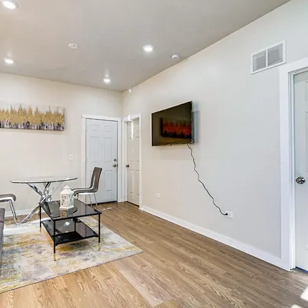 Close To Univ Of - Extended Welcome Apartment *