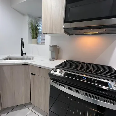 Private 2br 2ba Heart Of Boystown Walk To Wrigley