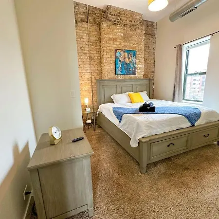 Apartment Mccormick Cosy 3br W Optional Parking *