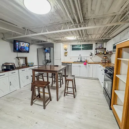 Comfort West Urban Loft House Apartment