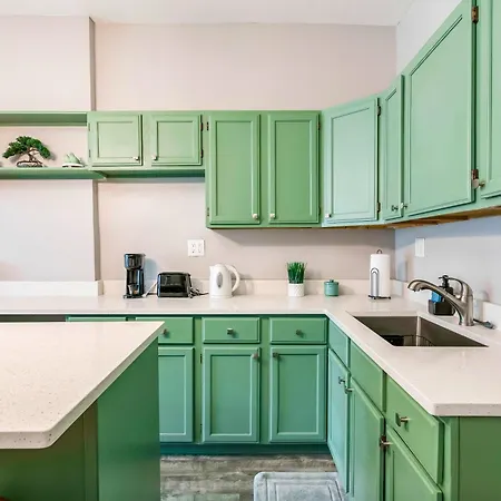 Apartment Logan Sq 4br - Free Parking - Near Nightlife & Dt Chicago