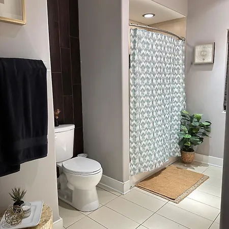 2level Duplex With Jaccuzi-gem In 4bd&3ba Chicago