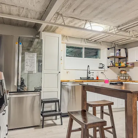 Comfort West Urban Loft House Apartment