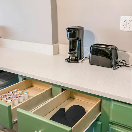 Apartment Logan Sq 4br - Free Parking - Near Nightlife & Dt