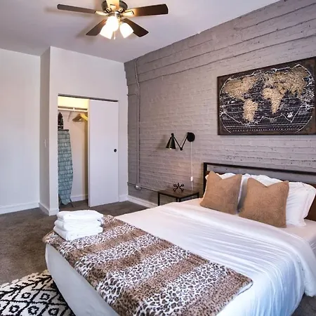 Mccormick 4br Huge Unit W/ Pool Table | Sleeps 10