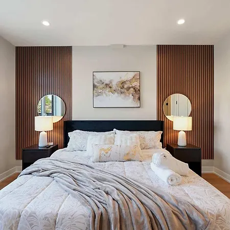 Modern By Med District With Parking & Laundry * Chicago