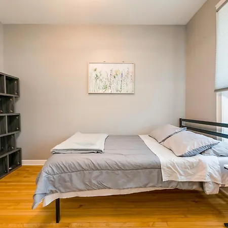 Apartment Logan Sq 4br - Free Parking - Near Nightlife & Dt *