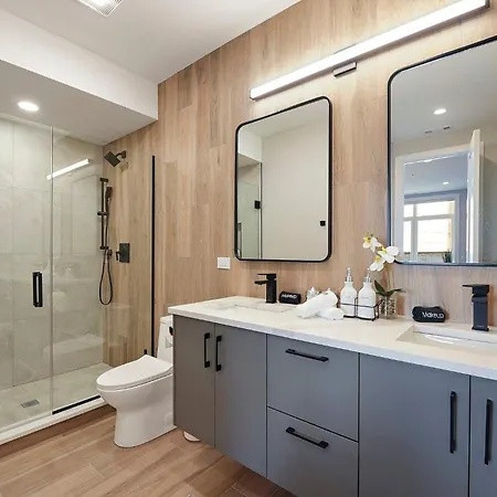 Modern By Med District With Parking & Laundry Apartment Chicago