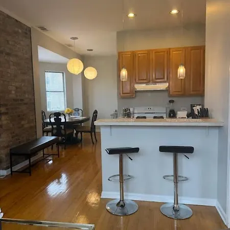 Two Bedroom West Loop