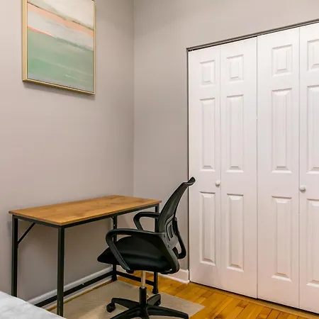 Apartment Logan Sq 4br - Free Parking - Near Nightlife & Dt