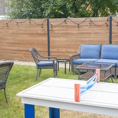 Apartment 2level Duplex With Jaccuzi-gem In 4bd&3ba