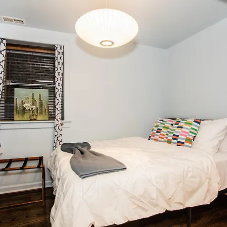 King Bed L Cta L United Center L Near Kasama L Patio Holiday home Chicago