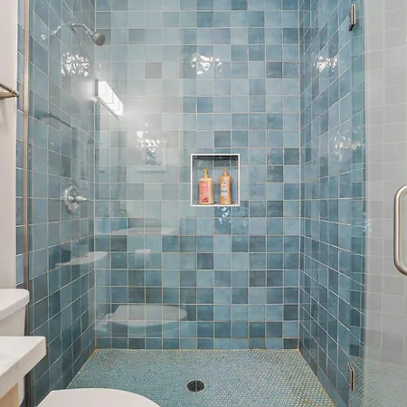 Apartment Comfortably Well-furnished 1br Unit In West Loop - Grand Rep