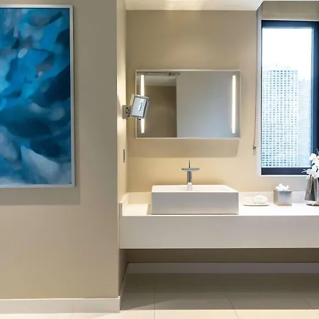 Radisson Blu Aqua Hotel, 4*