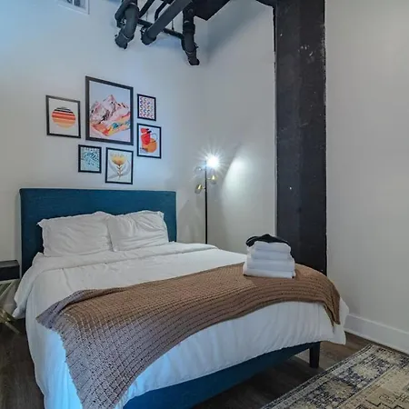 Mccormick Place Spacious 3br Family Heaven Sleeps 10 Guests With Optional Parking And Gym Access Near Downtown And Soldier Field Apartment