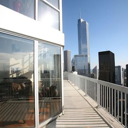 The Penthouse At Grand Plaza 4* Chicago