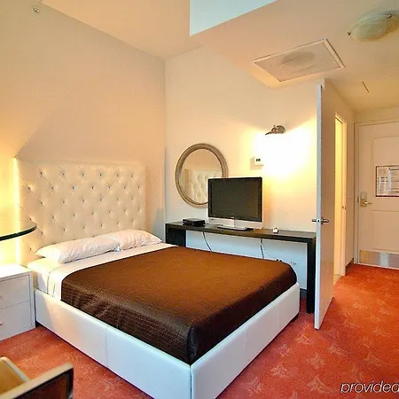 Hotel The Collection Millennium Park 3*