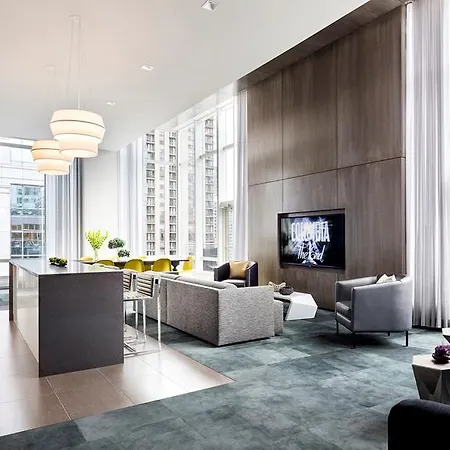 Global Luxury In Downtown