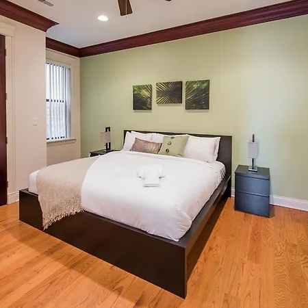 Sonder — Fullerton 3* Chicago