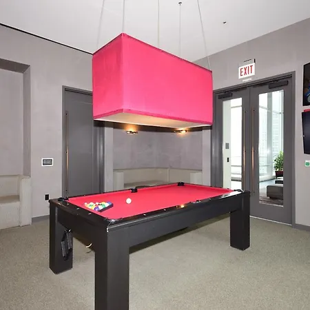 Modern River View Apartment *