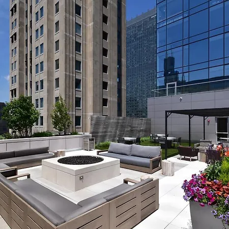 Apartment Modern River View Chicago