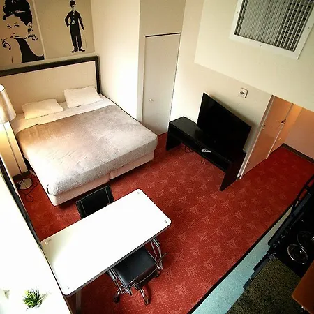 Hotel The Collection Millennium Park 3*