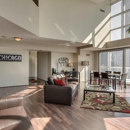 The Penthouse At Grand Plaza Aparthotel Chicago
